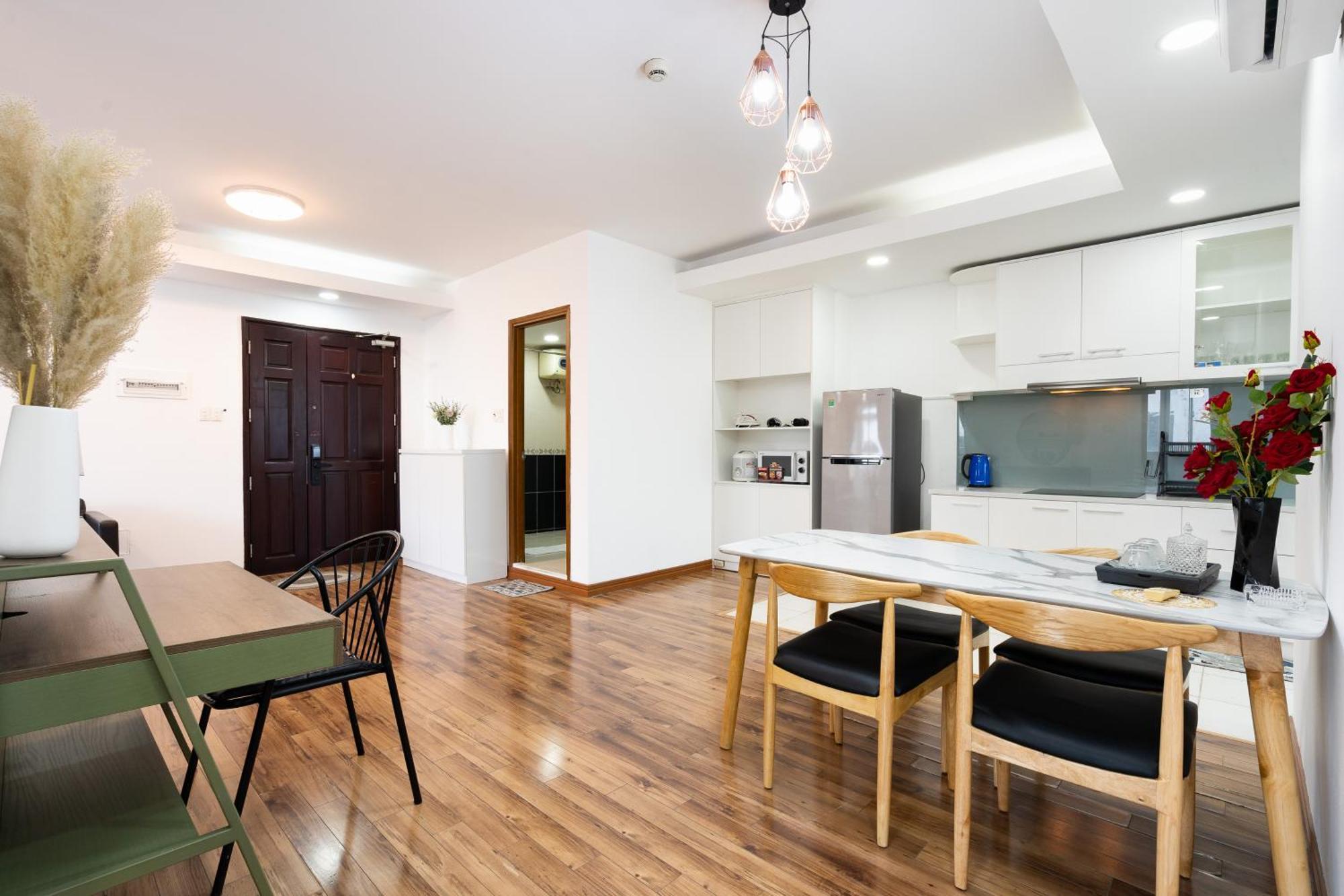 Big Two Bedrooms At The Center * TP. Hồ Chí Minh