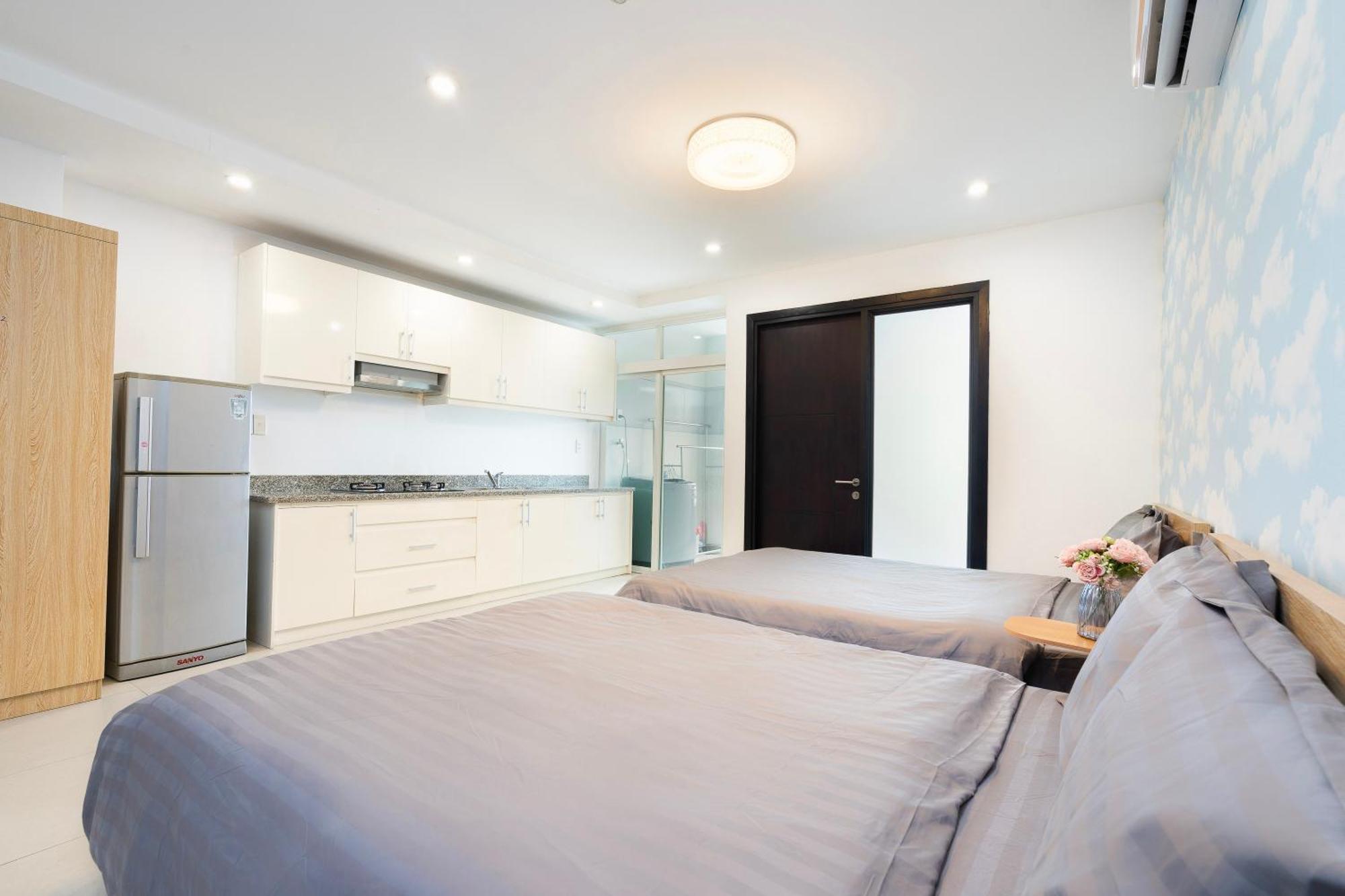Big Two Bedrooms At The Center *